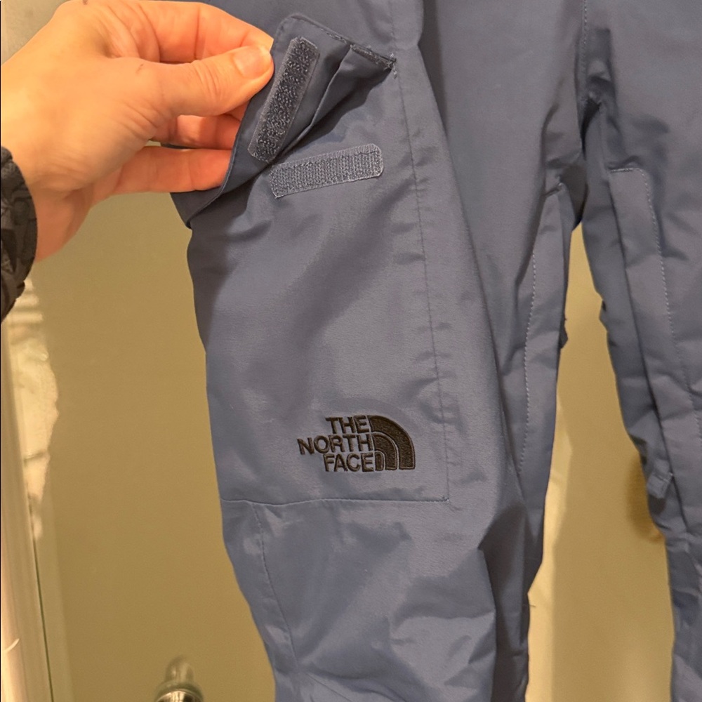 NEW MARKDOWN! North Face women’s snow pants ski pants snowpants skipants ski bib - Picture 6 of 9